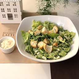 Caesar salad without chicken (Caesar salad)
